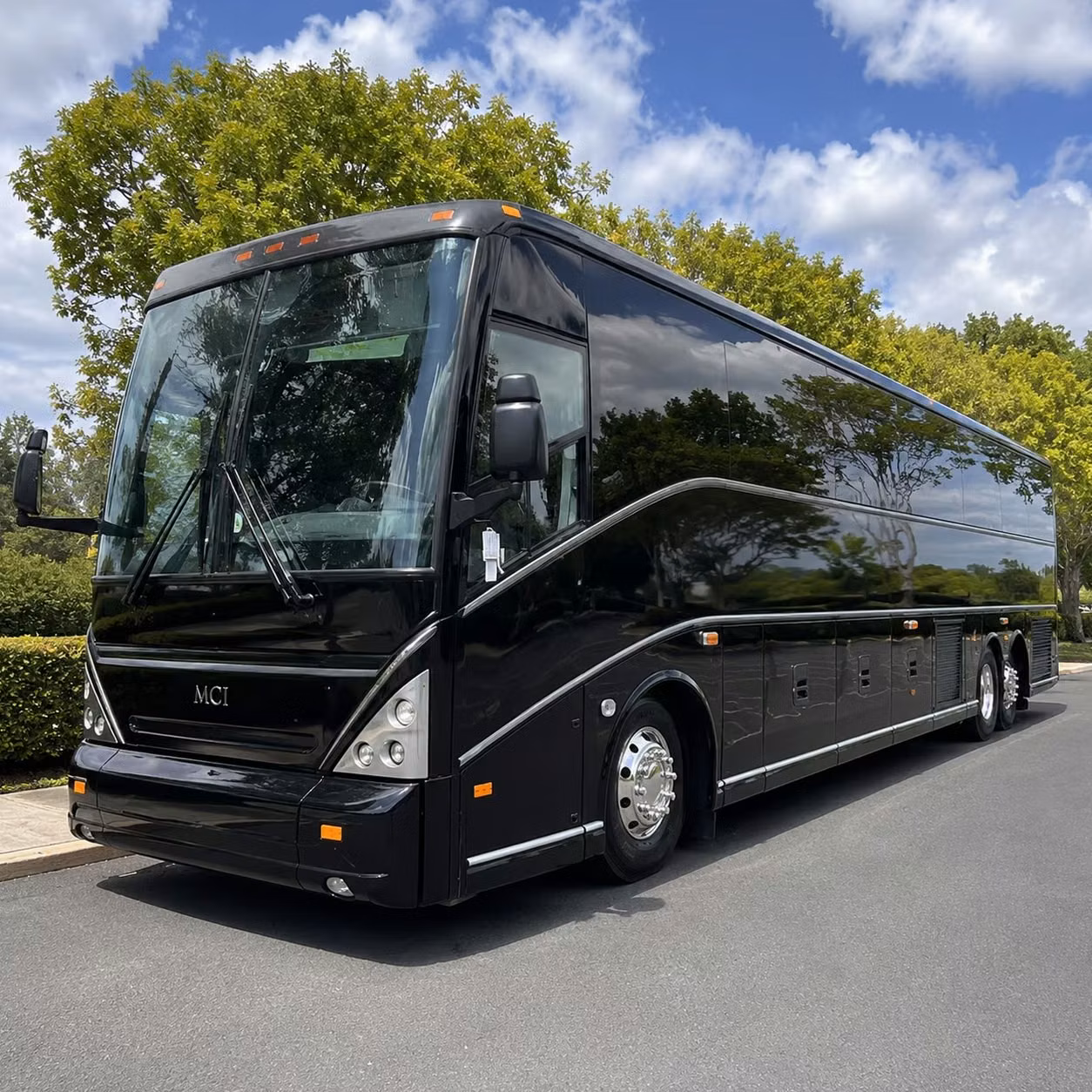 bringing a large group to esports stadium arlington a charter bus makes it easy